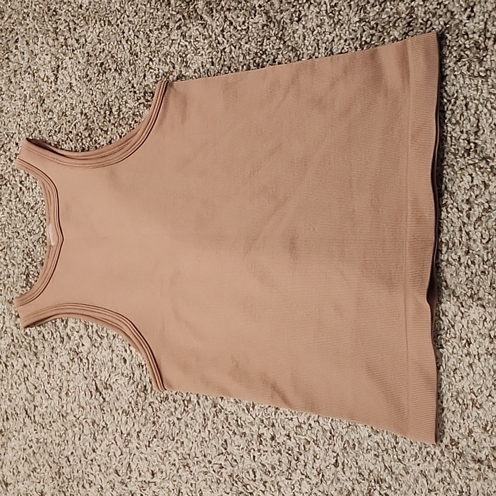 Dynamic Seamless Tank
